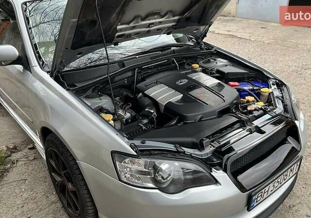 Серый Субару Легаси, объемом двигателя 3 л и пробегом 173 тыс. км за 6500 $, фото 6 на Automoto.ua