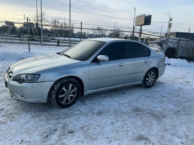 Сірий Субару Легасі, об'ємом двигуна 2 л та пробігом 450 тис. км за 4950 $, фото 1 на Automoto.ua