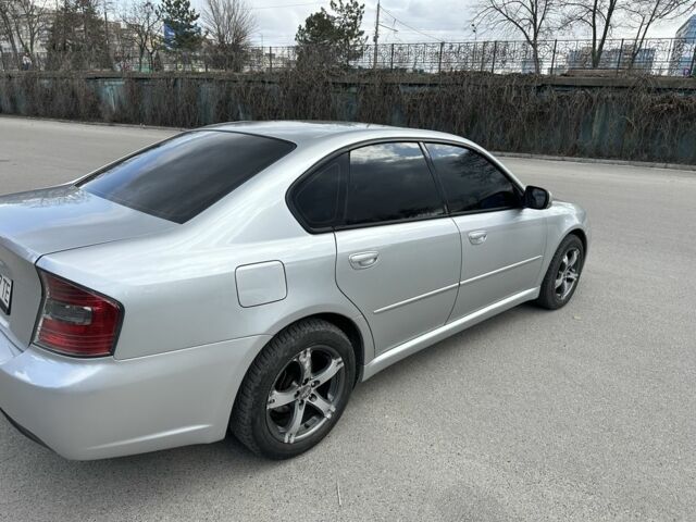 Серый Субару Легаси, объемом двигателя 2 л и пробегом 266 тыс. км за 5300 $, фото 3 на Automoto.ua