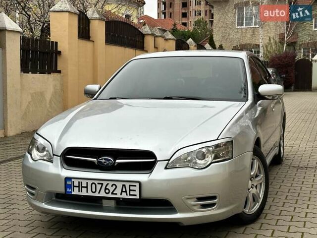 Сірий Субару Легасі, об'ємом двигуна 1.99 л та пробігом 230 тис. км за 4999 $, фото 4 на Automoto.ua
