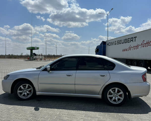 Сірий Субару Легасі, об'ємом двигуна 1.99 л та пробігом 250 тис. км за 5899 $, фото 5 на Automoto.ua