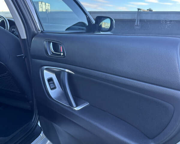 Серый Субару Легаси, объемом двигателя 1.99 л и пробегом 317 тыс. км за 4700 $, фото 6 на Automoto.ua