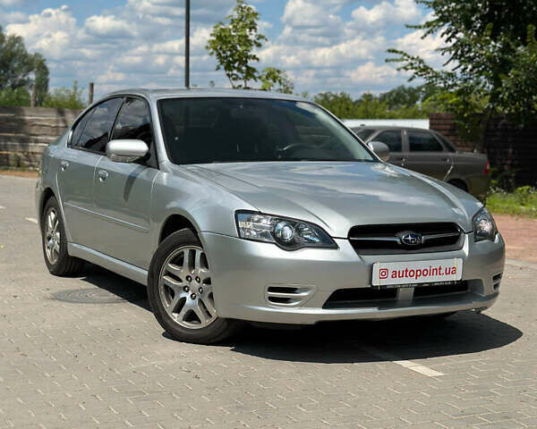 Сірий Субару Легасі, об'ємом двигуна 1.99 л та пробігом 264 тис. км за 5999 $, фото 1 на Automoto.ua