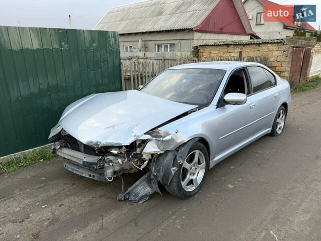 Сірий Субару Легасі, об'ємом двигуна 2 л та пробігом 300 тис. км за 2700 $, фото 3 на Automoto.ua