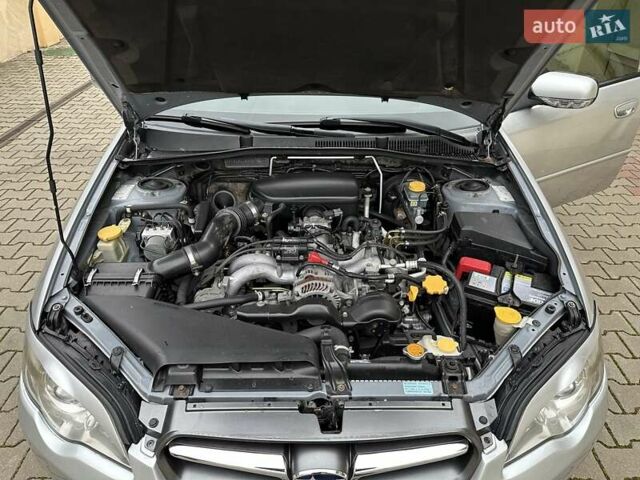 Сірий Субару Легасі, об'ємом двигуна 1.99 л та пробігом 230 тис. км за 4999 $, фото 53 на Automoto.ua