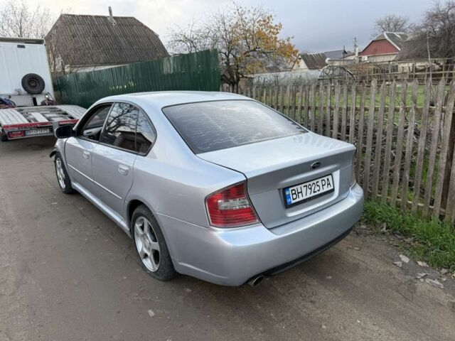 Сірий Субару Легасі, об'ємом двигуна 2 л та пробігом 300 тис. км за 2700 $, фото 1 на Automoto.ua