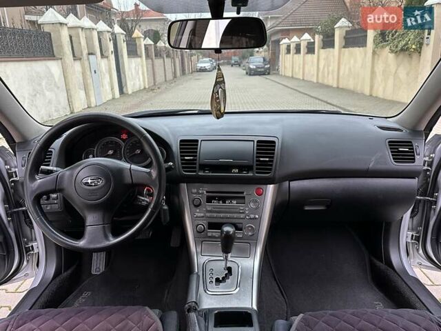 Сірий Субару Легасі, об'ємом двигуна 1.99 л та пробігом 230 тис. км за 4999 $, фото 48 на Automoto.ua