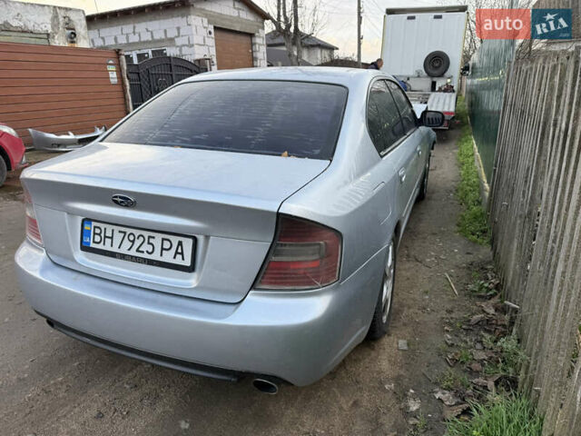 Сірий Субару Легасі, об'ємом двигуна 2 л та пробігом 300 тис. км за 2700 $, фото 1 на Automoto.ua