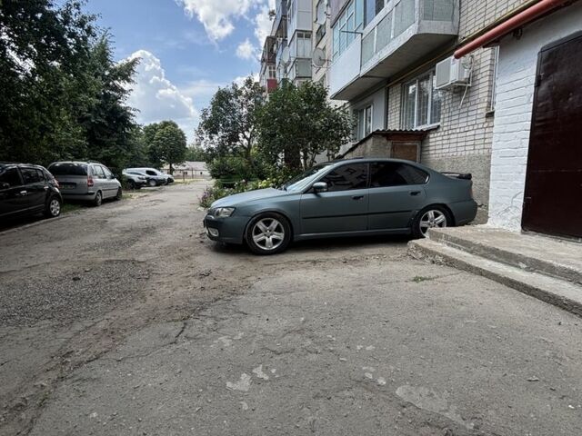 Сірий Субару Легасі, об'ємом двигуна 2 л та пробігом 350 тис. км за 2600 $, фото 2 на Automoto.ua