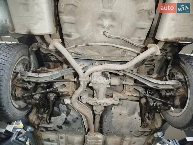 Сірий Субару Легасі, об'ємом двигуна 2 л та пробігом 310 тис. км за 5200 $, фото 12 на Automoto.ua