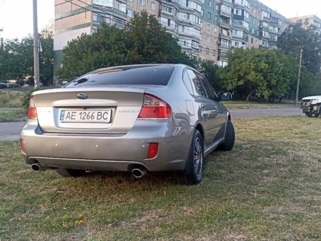 Сірий Субару Легасі, об'ємом двигуна 2 л та пробігом 300 тис. км за 6800 $, фото 11 на Automoto.ua