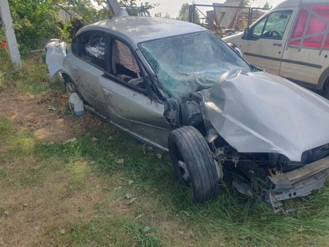 Серый Субару Легаси, объемом двигателя 2 л и пробегом 300 тыс. км за 1500 $, фото 3 на Automoto.ua