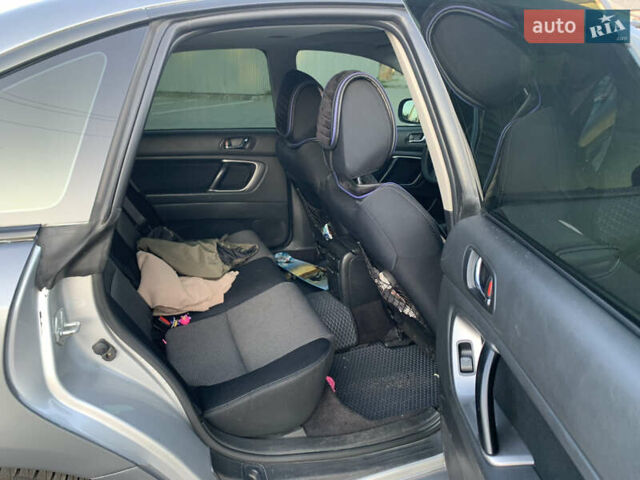 Серый Субару Легаси, объемом двигателя 2 л и пробегом 230 тыс. км за 5700 $, фото 49 на Automoto.ua