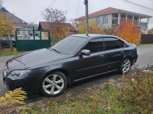 Серый Субару Легаси, объемом двигателя 2 л и пробегом 212 тыс. км за 6000 $, фото 4 на Automoto.ua