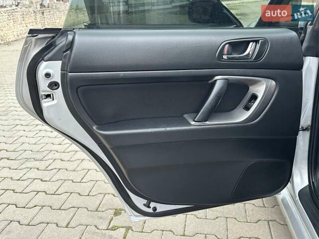 Серый Субару Легаси, объемом двигателя 1.99 л и пробегом 220 тыс. км за 4950 $, фото 38 на Automoto.ua