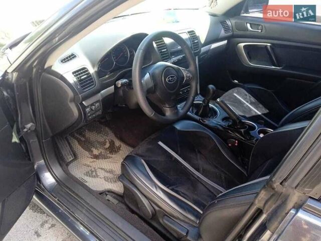 Сірий Субару Легасі, об'ємом двигуна 2 л та пробігом 318 тис. км за 6000 $, фото 9 на Automoto.ua