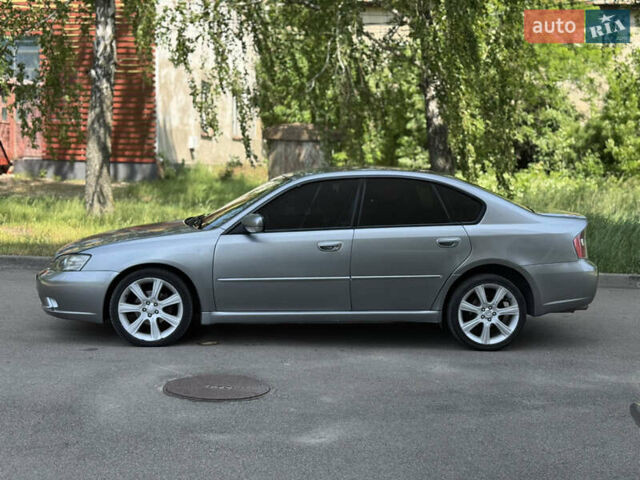 Сірий Субару Легасі, об'ємом двигуна 2 л та пробігом 332 тис. км за 5500 $, фото 1 на Automoto.ua