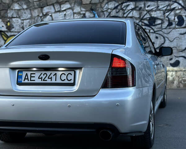 Серый Субару Легаси, объемом двигателя 2 л и пробегом 250 тыс. км за 6999 $, фото 7 на Automoto.ua