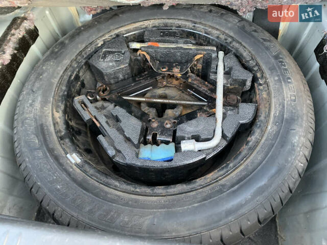 Серый Субару Легаси, объемом двигателя 2 л и пробегом 230 тыс. км за 5700 $, фото 54 на Automoto.ua