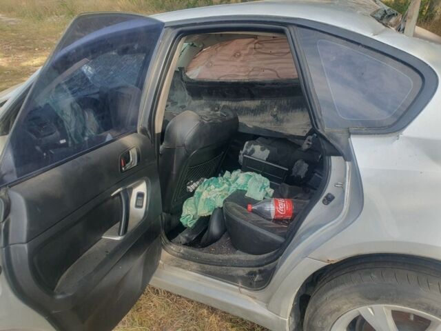 Серый Субару Легаси, объемом двигателя 2 л и пробегом 300 тыс. км за 1500 $, фото 6 на Automoto.ua