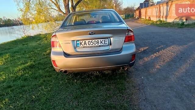 Серый Субару Легаси, объемом двигателя 1.99 л и пробегом 177 тыс. км за 5200 $, фото 8 на Automoto.ua