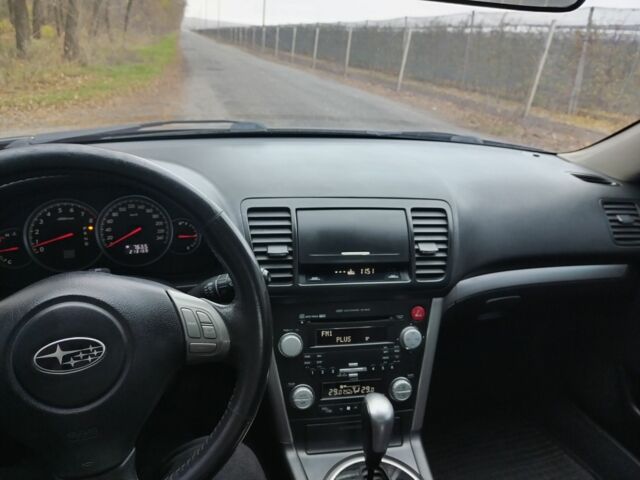 Серый Субару Легаси, объемом двигателя 2 л и пробегом 212 тыс. км за 6000 $, фото 7 на Automoto.ua