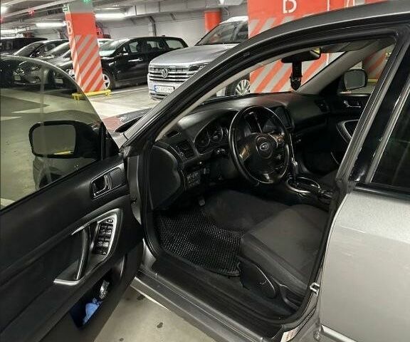 Серый Субару Легаси, объемом двигателя 2 л и пробегом 280 тыс. км за 6000 $, фото 6 на Automoto.ua