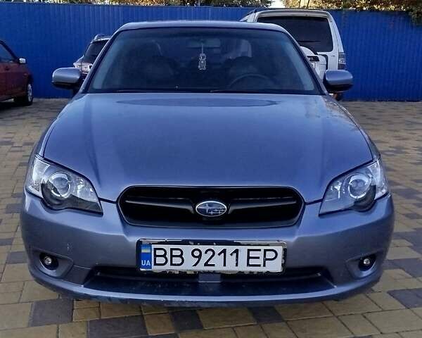 Сірий Субару Легасі, об'ємом двигуна 2 л та пробігом 310 тис. км за 5200 $, фото 1 на Automoto.ua