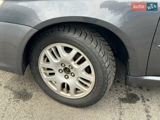 Серый Субару Легаси, объемом двигателя 2 л и пробегом 265 тыс. км за 4490 $, фото 9 на Automoto.ua