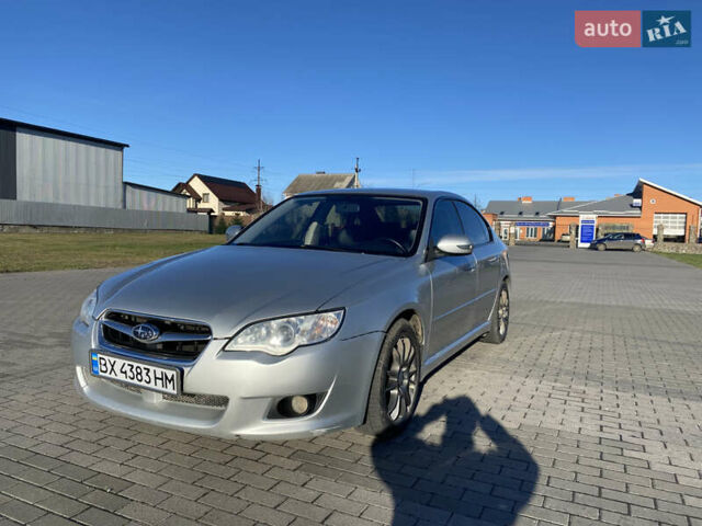 Серый Субару Легаси, объемом двигателя 1.99 л и пробегом 242 тыс. км за 5350 $, фото 1 на Automoto.ua