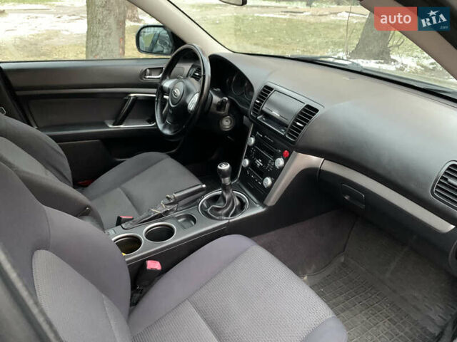 Серый Субару Легаси, объемом двигателя 2 л и пробегом 334 тыс. км за 5300 $, фото 12 на Automoto.ua