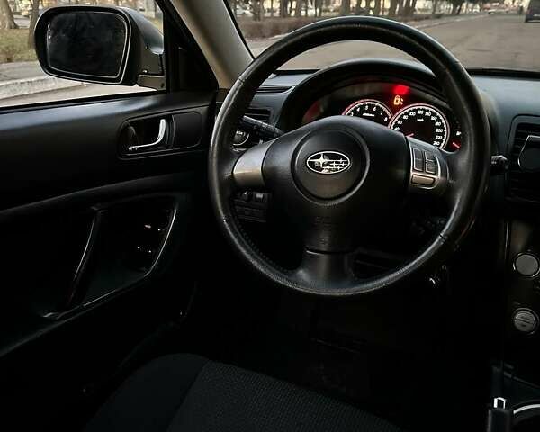 Серый Субару Легаси, объемом двигателя 2 л и пробегом 190 тыс. км за 5600 $, фото 19 на Automoto.ua