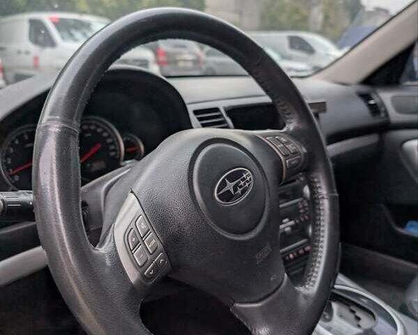 Сірий Субару Легасі, об'ємом двигуна 1.99 л та пробігом 208 тис. км за 6800 $, фото 8 на Automoto.ua