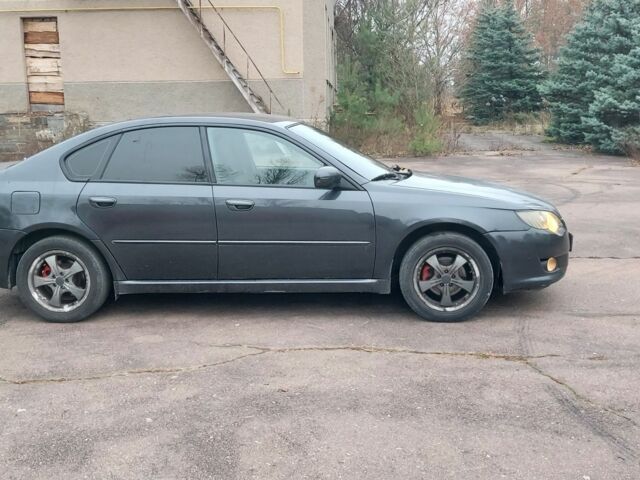 Сірий Субару Легасі, об'ємом двигуна 2 л та пробігом 168 тис. км за 3550 $, фото 2 на Automoto.ua