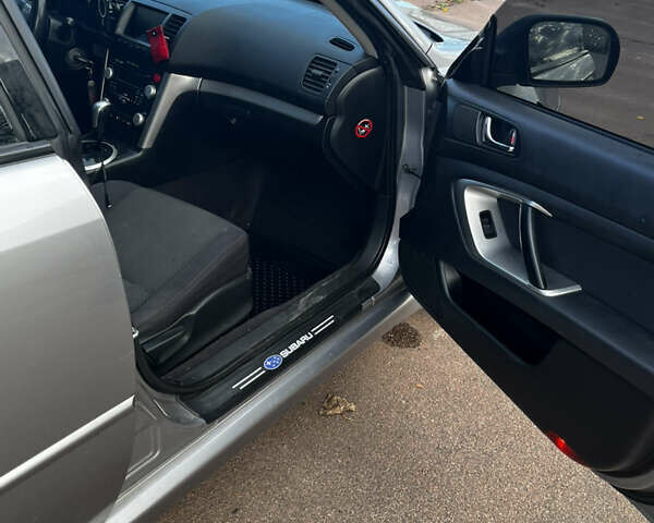 Субару Легасі 2007 у Борисполе на Automoto.ua Сірий Субару Легасі, об'ємом двигуна 2 л та пробігом 280 тис. км за 6000 $, фото 9 на Automoto.ua