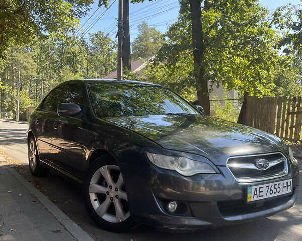 Серый Субару Легаси, объемом двигателя 2 л и пробегом 296 тыс. км за 4100 $, фото 6 на Automoto.ua
