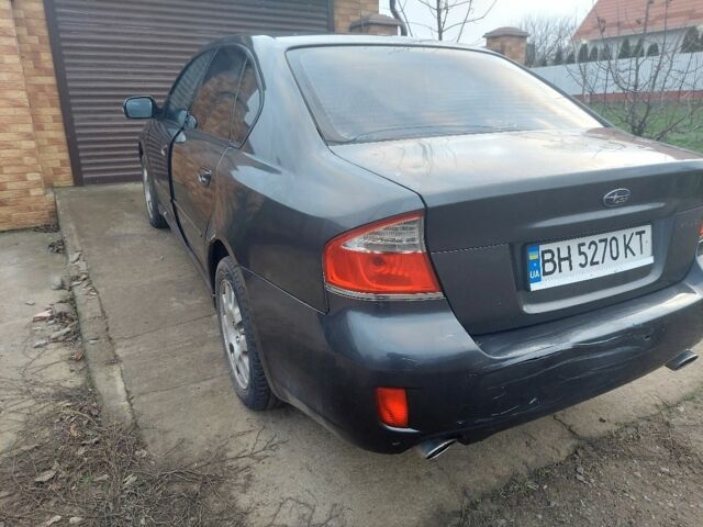 Серый Субару Легаси, объемом двигателя 2 л и пробегом 180 тыс. км за 4600 $, фото 2 на Automoto.ua
