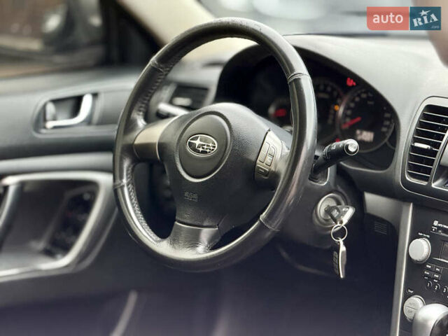 Сірий Субару Легасі, об'ємом двигуна 2 л та пробігом 274 тис. км за 5900 $, фото 17 на Automoto.ua