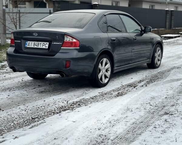 Серый Субару Легаси, объемом двигателя 2 л и пробегом 196 тыс. км за 7000 $, фото 2 на Automoto.ua