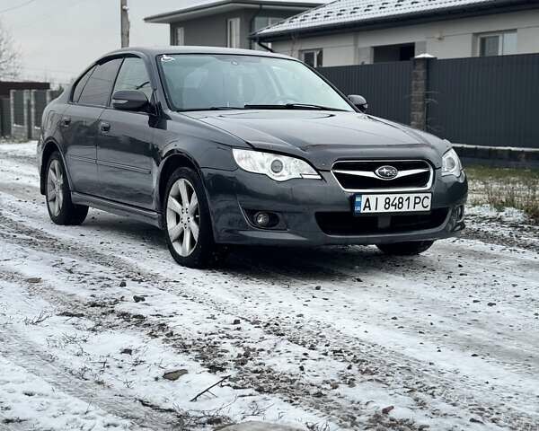 Серый Субару Легаси, объемом двигателя 2 л и пробегом 196 тыс. км за 7000 $, фото 3 на Automoto.ua