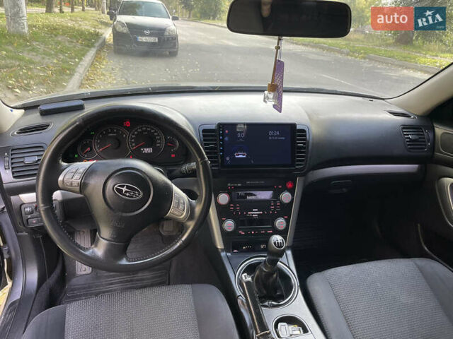 Серый Субару Легаси, объемом двигателя 2 л и пробегом 246 тыс. км за 6500 $, фото 8 на Automoto.ua