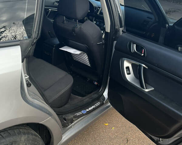 Субару Легасі 2007 у Борисполе на Automoto.ua Сірий Субару Легасі, об'ємом двигуна 2 л та пробігом 280 тис. км за 6000 $, фото 10 на Automoto.ua