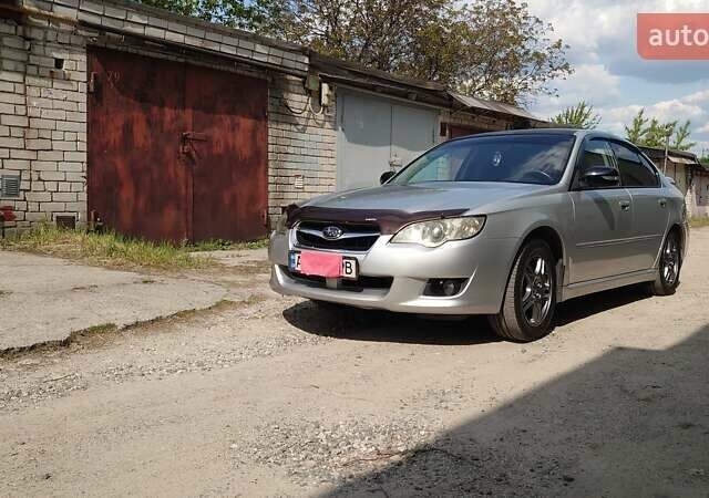 Серый Субару Легаси, объемом двигателя 2 л и пробегом 271 тыс. км за 6600 $, фото 7 на Automoto.ua