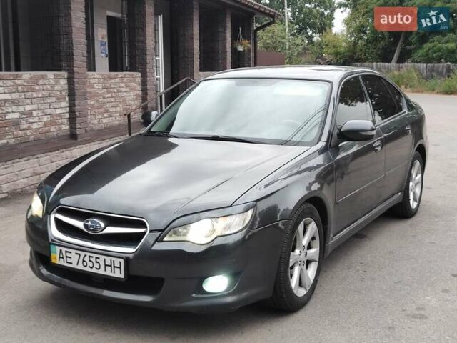 Серый Субару Легаси, объемом двигателя 2 л и пробегом 290 тыс. км за 5000 $, фото 7 на Automoto.ua