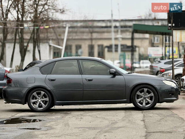 Сірий Субару Легасі, об'ємом двигуна 2 л та пробігом 274 тис. км за 5900 $, фото 5 на Automoto.ua