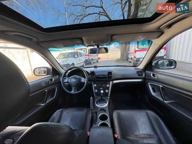 Серый Субару Легаси, объемом двигателя 2 л и пробегом 176 тыс. км за 6800 $, фото 10 на Automoto.ua