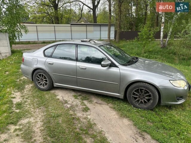 Сірий Субару Легасі, об'ємом двигуна 1.99 л та пробігом 268 тис. км за 3000 $, фото 4 на Automoto.ua