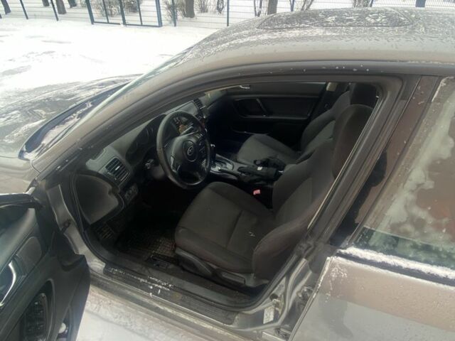 Сірий Субару Легасі, об'ємом двигуна 2 л та пробігом 267 тис. км за 2750 $, фото 8 на Automoto.ua