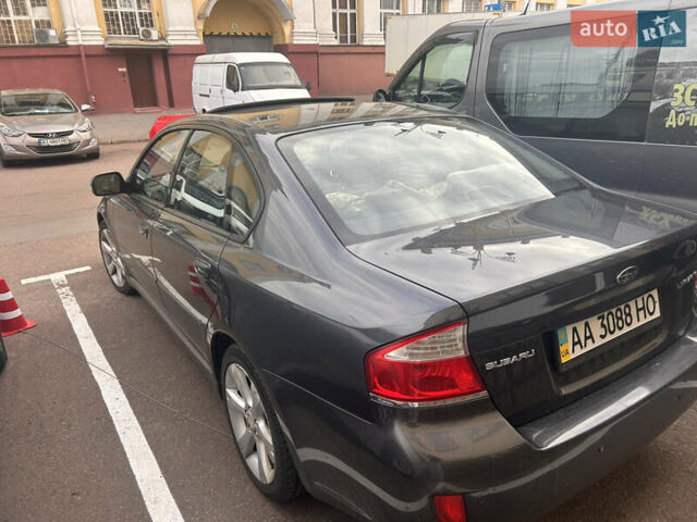 Сірий Субару Легасі, об'ємом двигуна 2 л та пробігом 202 тис. км за 6000 $, фото 4 на Automoto.ua