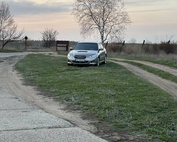 Серый Субару Легаси, объемом двигателя 1.99 л и пробегом 258 тыс. км за 6500 $, фото 1 на Automoto.ua